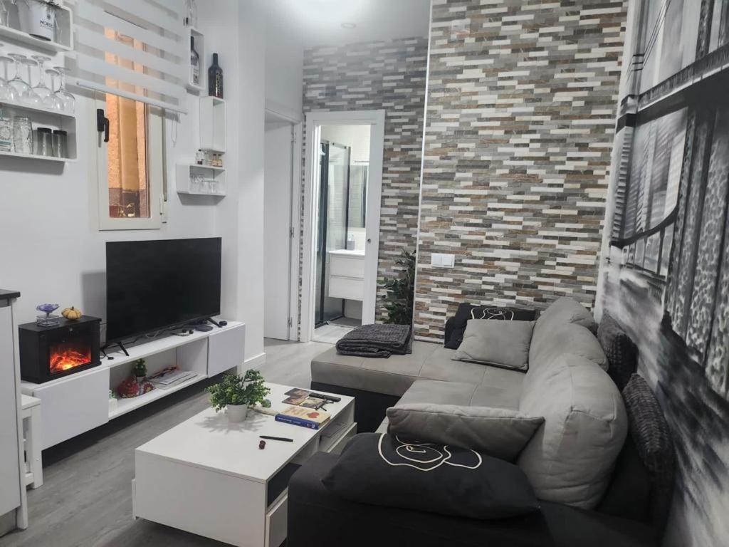 Embajadores, Apartamento Moderno Y Centrico Para 4 มาดริด ภายนอก รูปภาพ